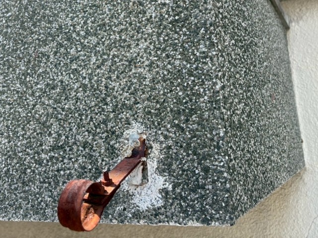 飾り金具　取り外し前